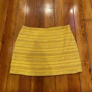 Alice & Olivia textured shimmery yellow mini skirt sz 8